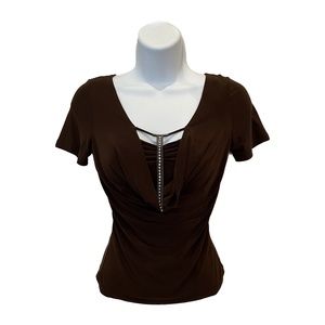 Brown short sleeve shirt with jewels